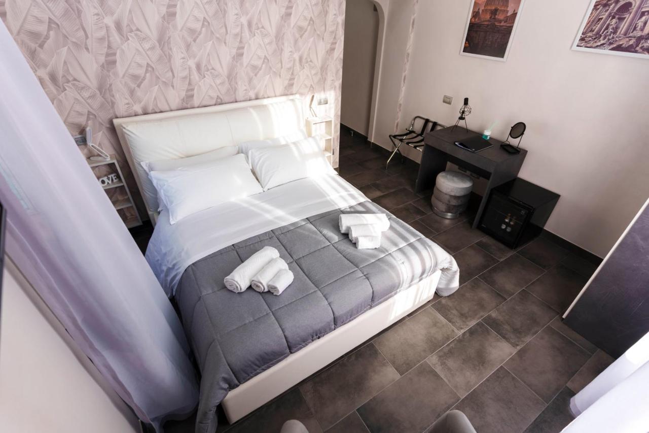 Julia Luxury Suite Rome Bagian luar foto