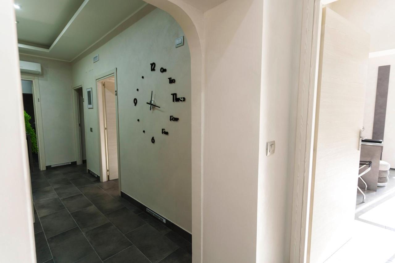 Julia Luxury Suite Rome Bagian luar foto