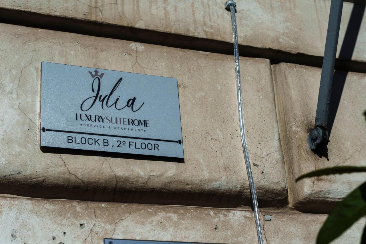 Julia Luxury Suite Rome Bagian luar foto
